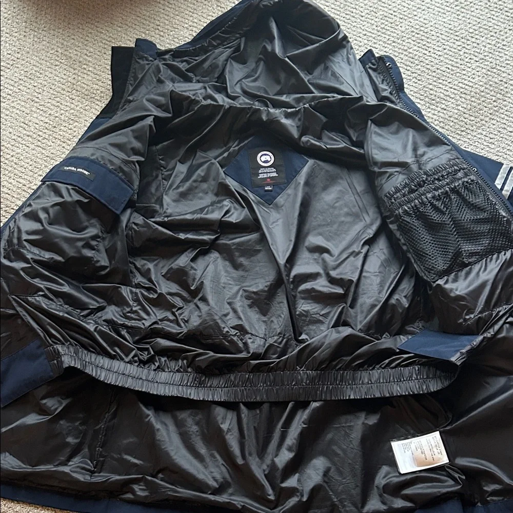 Canada Goose Dark Blue Performance Jacket - Picture 5 of 7